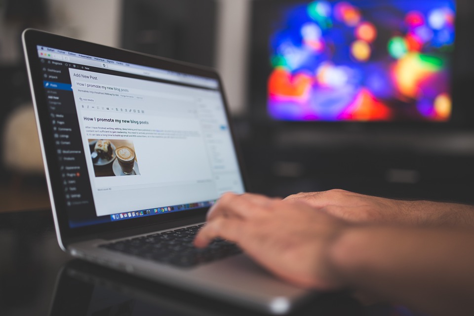 Everything you need to know about blogger outreach